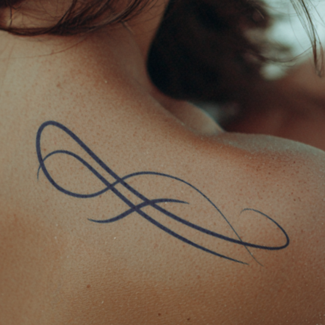 Endlose Schleife Tattoo