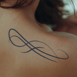 Endlose Schleife Tattoo