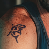 Kreativer Fluss Tattoo