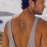 Frauenbüste Tattoo