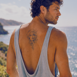 Frauenbüste Tattoo